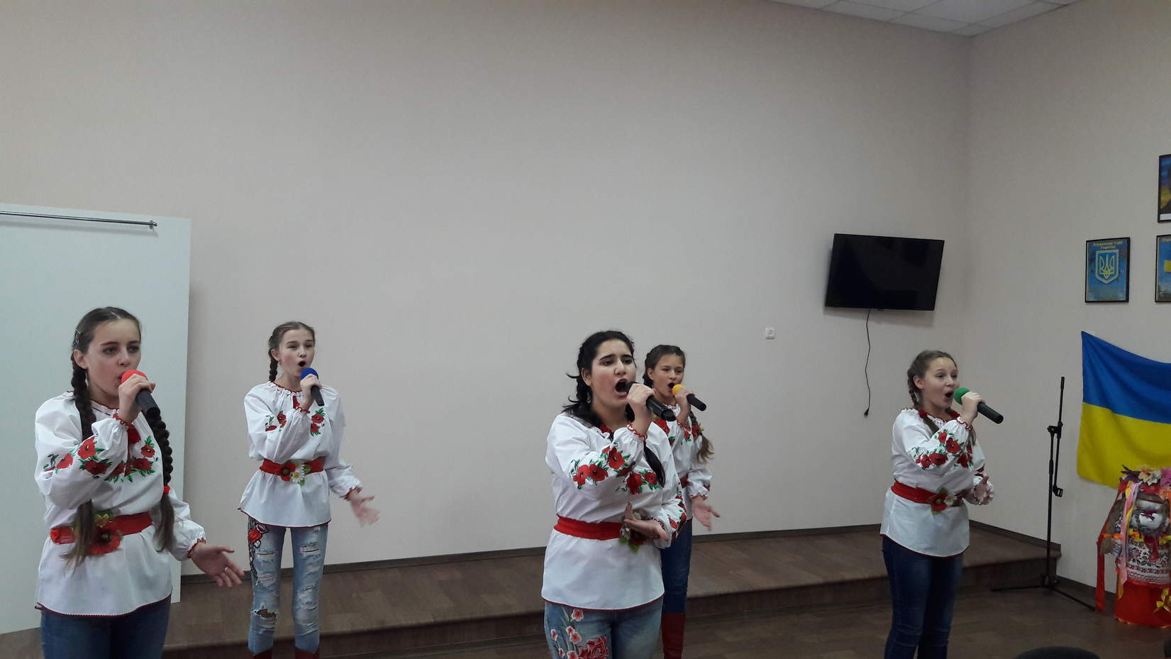 Народний вокальний ансамбль Червона калина на обласному етапі Сурми звитяги