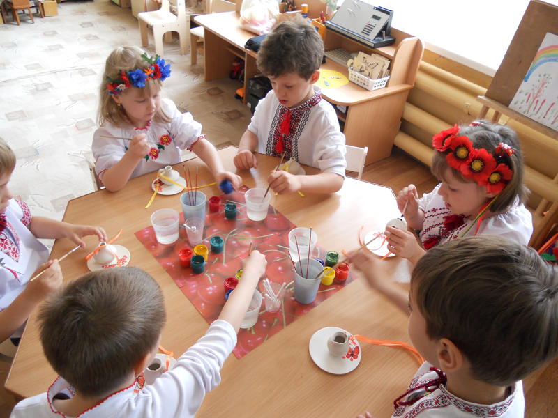 Діти ДНЗ №3 проект «Ми- маленькі українці»
