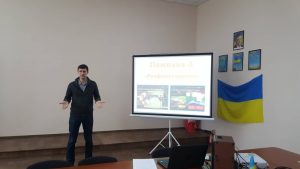 методист методичного відділу Приньов К.М.