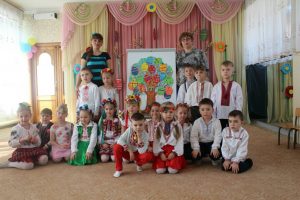 гурток «Чарівні фарби» ДНЗ №3 (керівник Ушаткіна О.Ю.)
