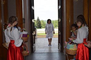 Святковий концерт до Дня Матері