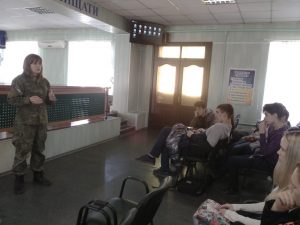 Гурток «Стань творцем свого життя» завітав до поліції_04