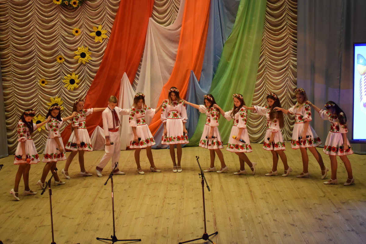 Обласний відкритий фестиваль української пісні «З Україною в серці!»