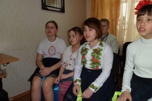 «Хай же дзвінко нам лунає гаївка весела»